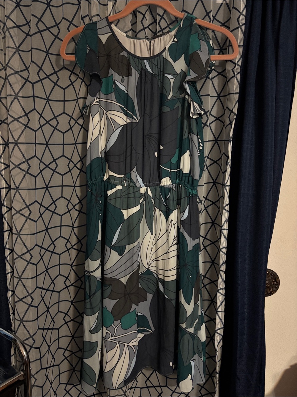 Women's Leaf-Print Sleeveless Midi Dress in Teal and Black